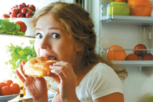 pravylno-harchujtesya-pid-chas-stresu.